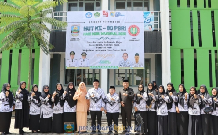 Bupati Pesibar Pimpin Upacara Peringatan HUT PGRI dan Hari Guru Nasional Tahun 2025