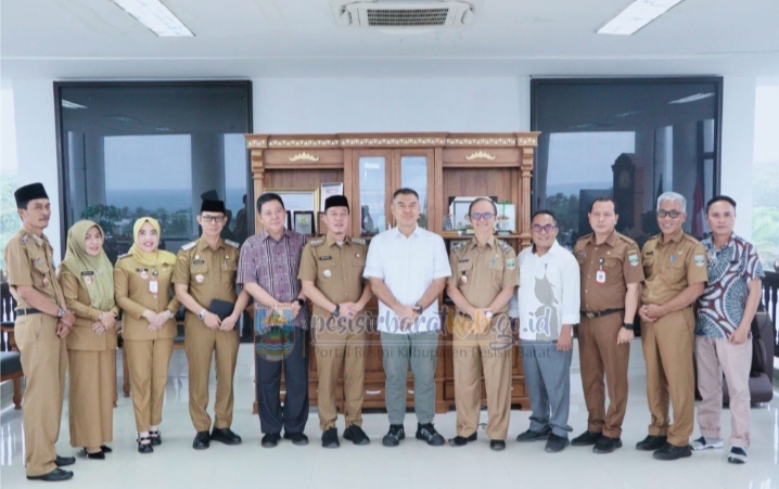 Bupati Pesisir Barat, Sambut Kunjungan Anggota DPR RI 