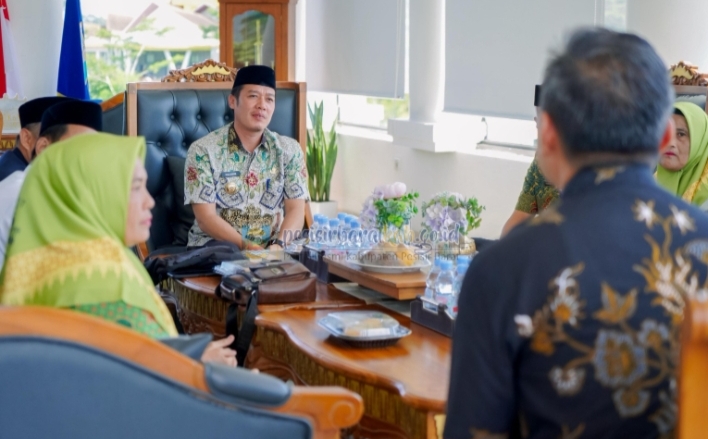 Muslimat NU Kecamatan Ngaras Audiensi Dengan Bupati Pesisir Barat