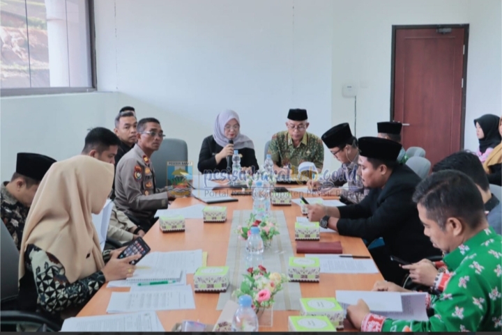 Pemkab Pesisir Barat Gelar Rapat Persiapan Pemberangkatan Jamaah Haji