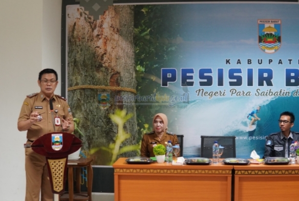 Sekretaris Daerah Pesisir Barat Buka Kegiatan Koordinasi, Sinkronisasi, dan Penyelenggaraan Pengembangan Kepemimpinan Pemuda 