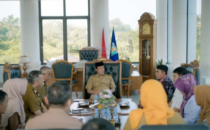 Bupati  Pesisir Barat Dedi Irawan Terima Audiensi BPJPH Lampung