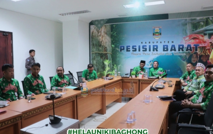 Bupati Pesisir Barat Ikuti Raker dan RDP dengan Komisi II DPR-RI Secara Virtual