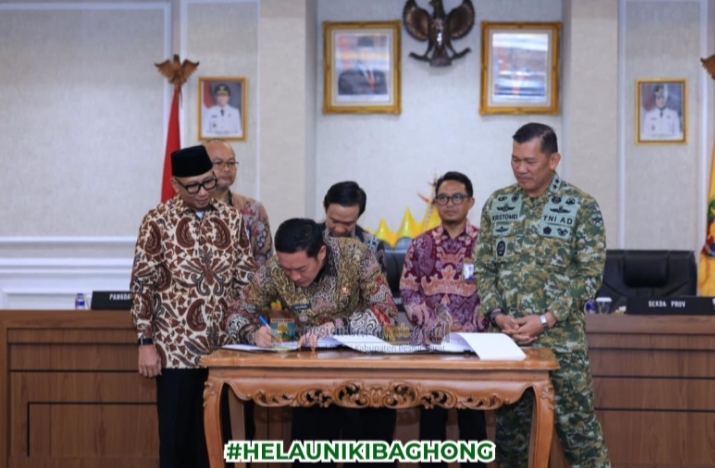 Bupati Pesisir Barat Hadiri Penandatanganan Kesepakatan Bersama Tentang Kerja Sama Pembangunan Daerah