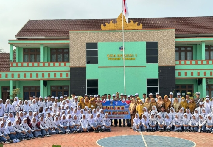 Sat Lantas Polres Pesisir Barat Edukasi Keselamatan Berlalu Lintas di SMAN 1 Krui